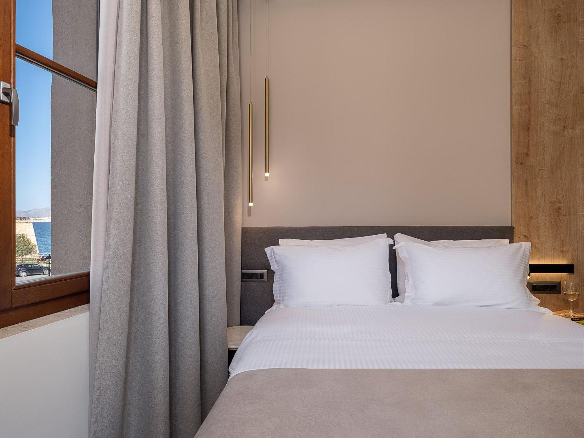 Ethos Suites Chrissi Akti Chania Quarto foto